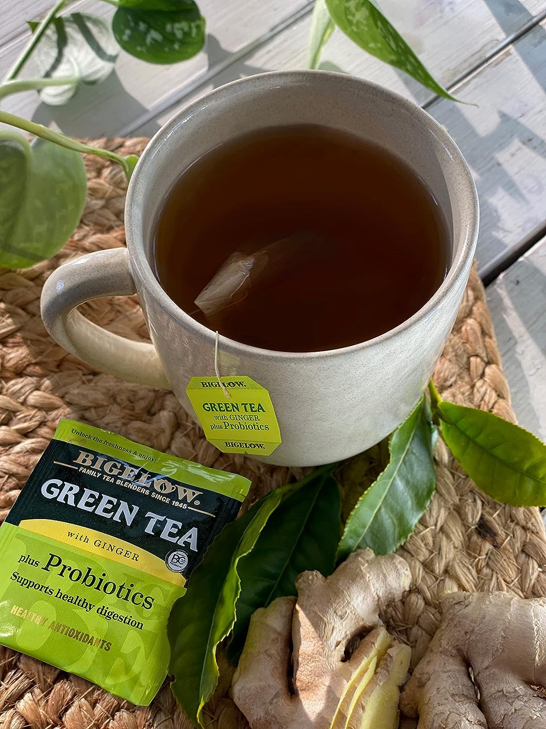 Bigelow Tea, Green Tea with Ginger Plus Probiotics, Caffeinated, 18 Tea Bags (25 g)